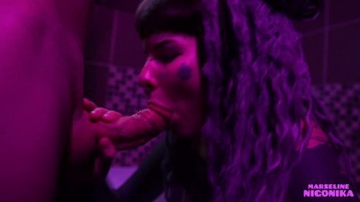 Минет, Глотает сперму,