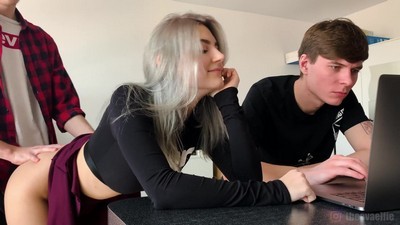 Блондинки, Большие сиськи, Большой член, Минет, С молодыми, Сперма,