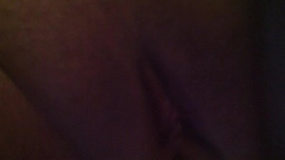 Жена мастурбирует,