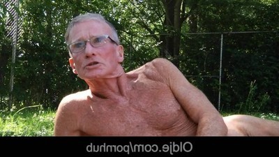 Зрелые, Внучка с дедом, Худые, Брюнетки, На улице, Минет, Кунилингус, В HD-качестве,