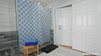 В одежде, Волосатые, Втроем, Лесбиянки, Мастурбация, Оральный, ЖМЖ, Кунилингус, Женский оргазм,