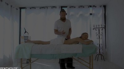 Блондинки, Маленькие сиськи, Худые, Массаж, Волосатые, Кончают внутрь,